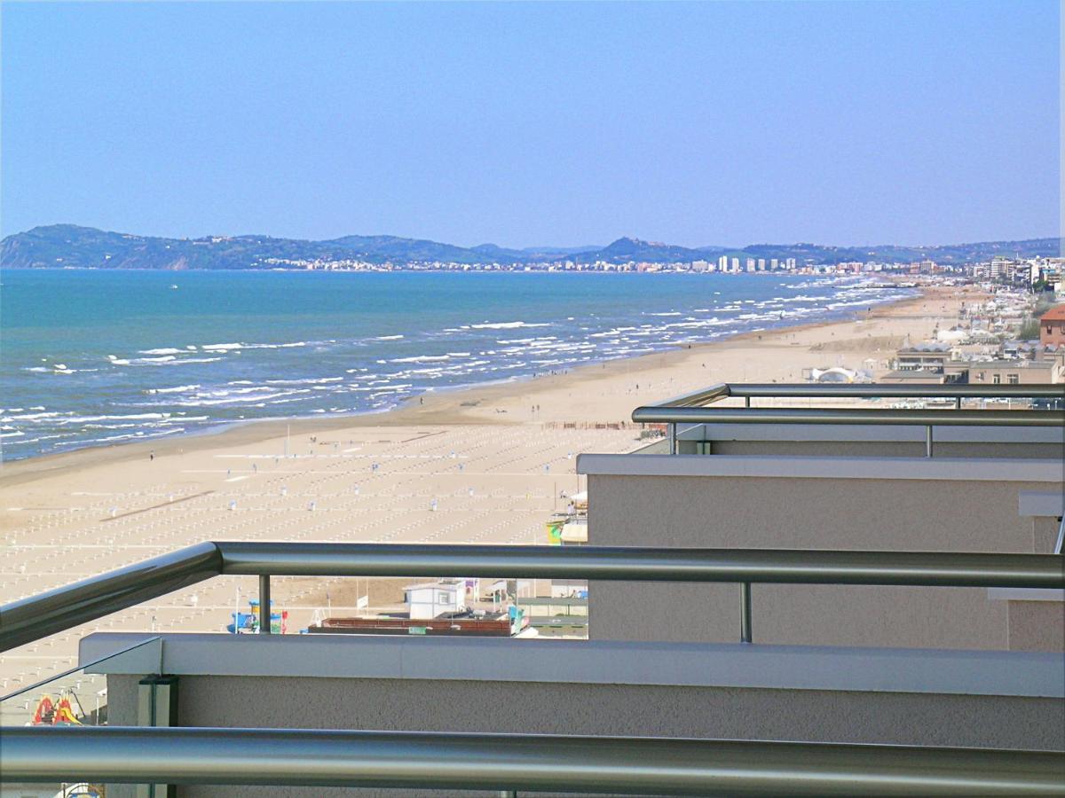 Terminal Palace & Spa Rimini Esterno foto