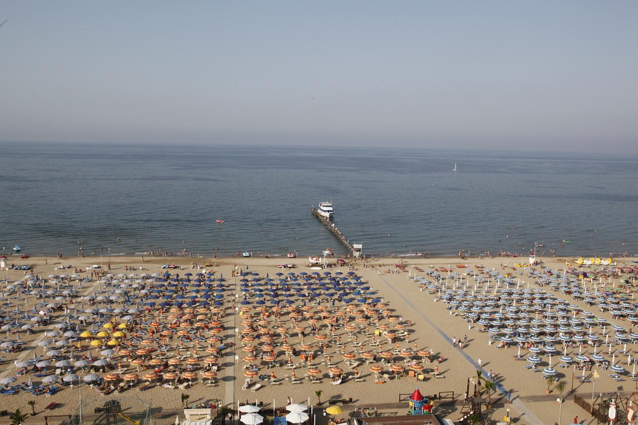 Terminal Palace & Spa Rimini Esterno foto